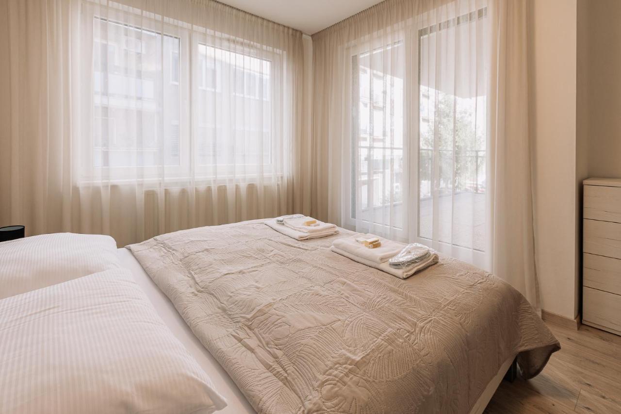 Skau 2 Old Town Family & Business Apartment 2 Floor Free Parking Bratislava Esterno foto