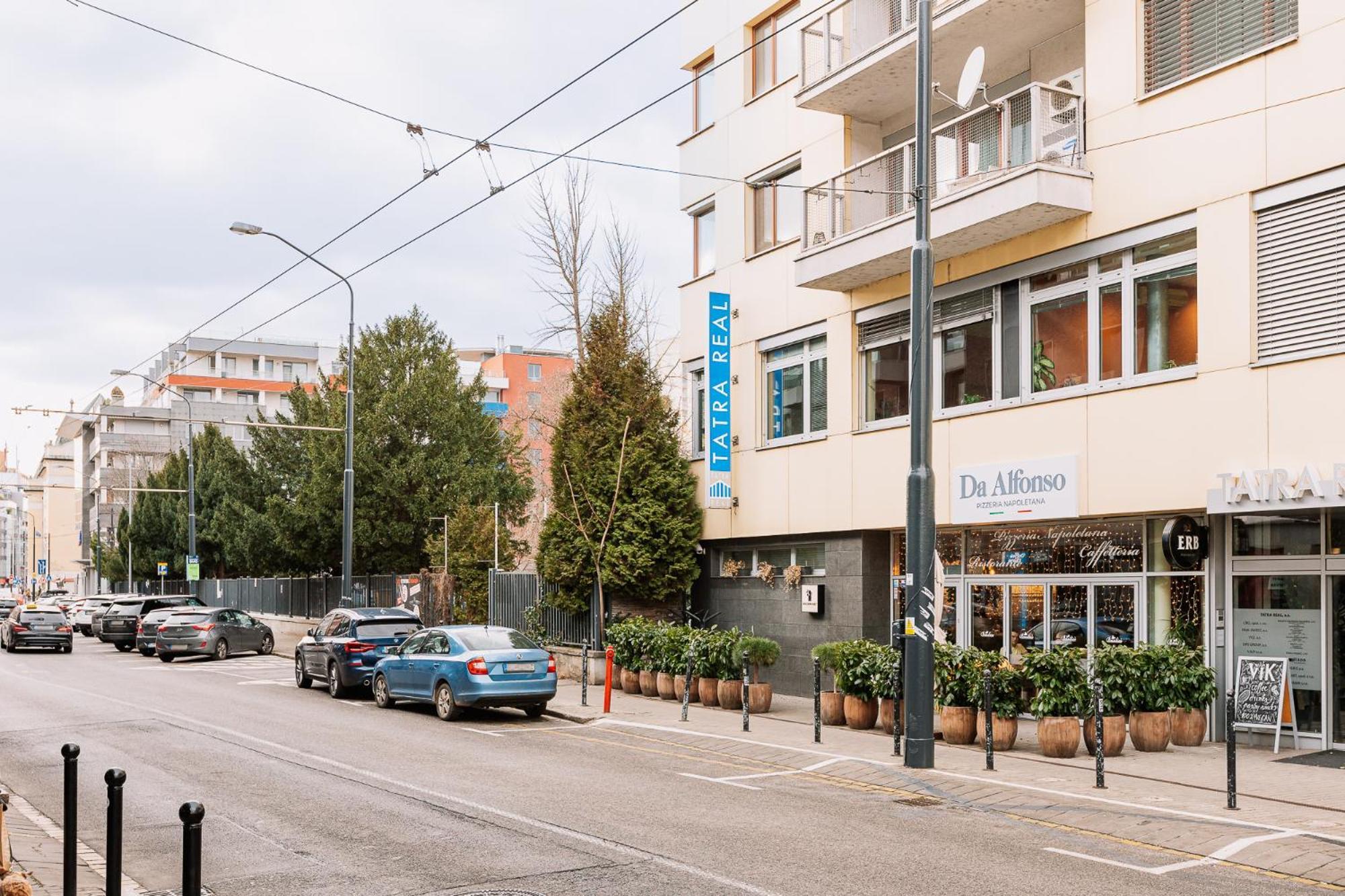 Skau 2 Old Town Family & Business Apartment 2 Floor Free Parking Bratislava Esterno foto